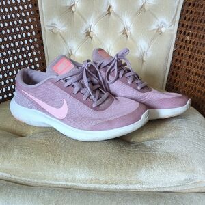Nike Women's Pink Running Shoes